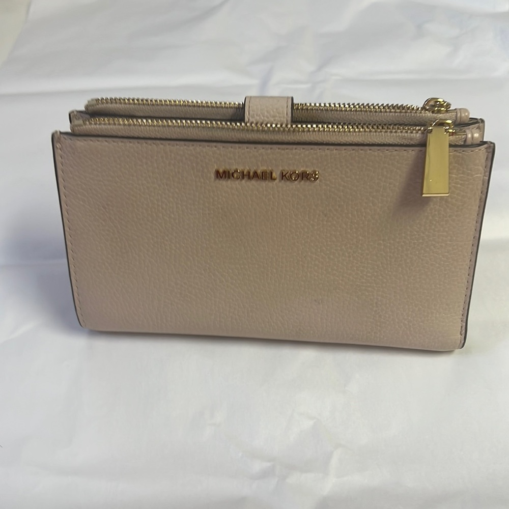 Michael Kors Double zip wallet